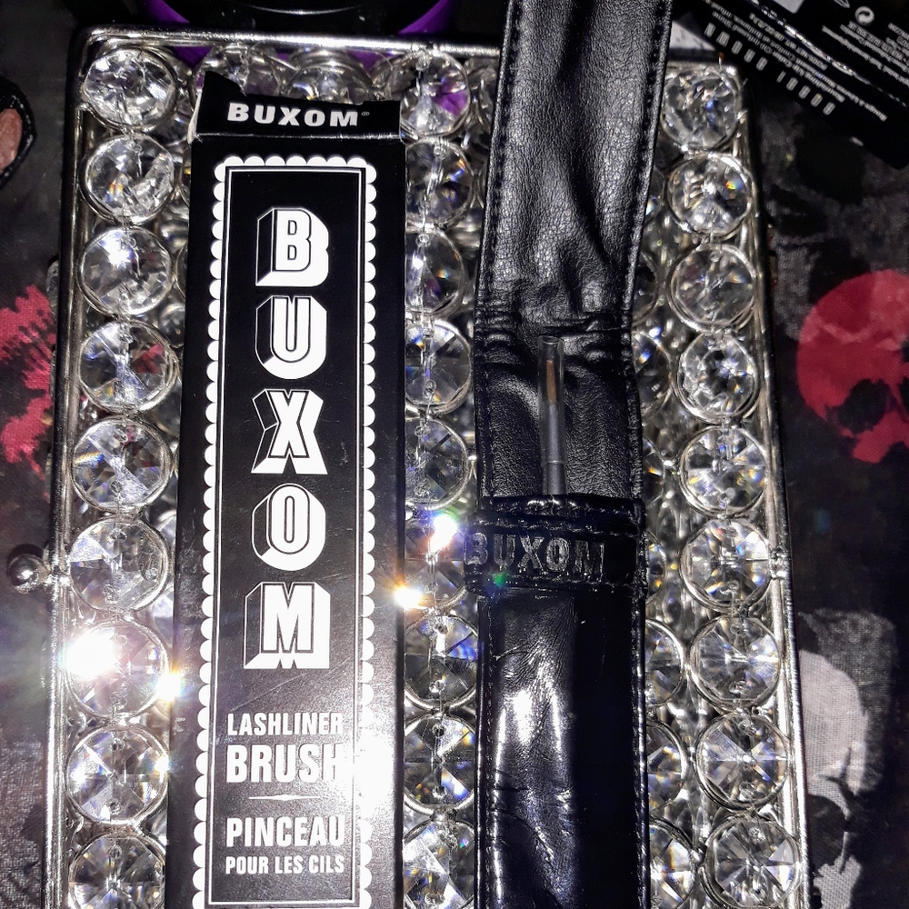 Buxom Lashliner Brush